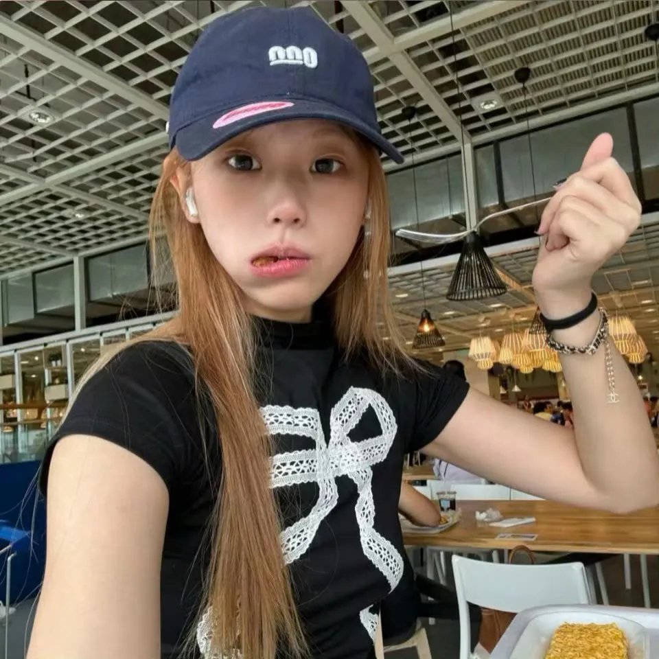 我的妈咪不是人